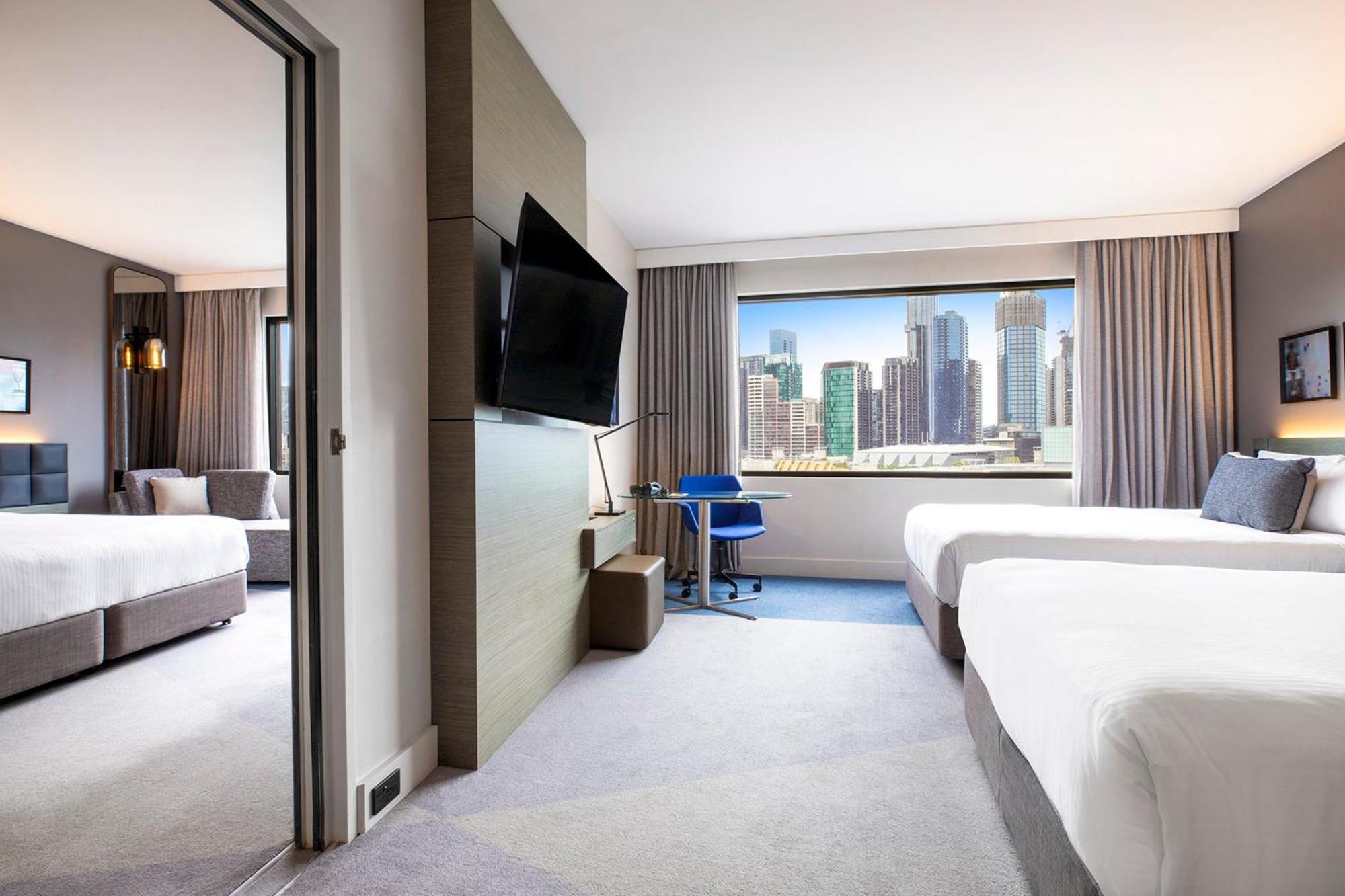 Crowne Plaza By Ihg 4*